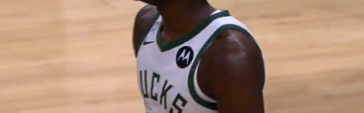 世界杯手机官网直播app下载入口-字母弟雄鹿首秀！老里：字母哥抓着我手 说自己很紧张&amp;手都出汗了