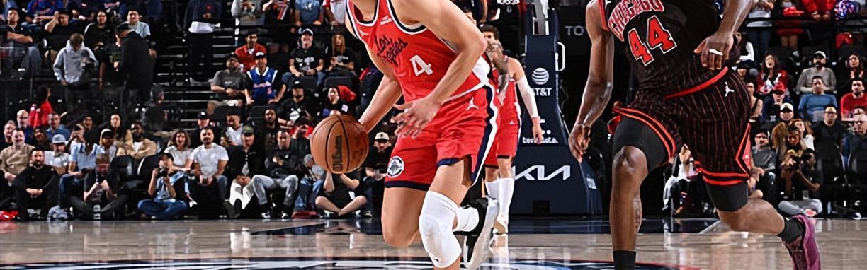 世界杯手机高清观看软件-先发出场打出优质3D的表现，快船理应让侧翼新星留在轮换阵容中？