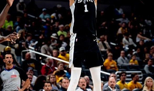 世界杯客户端升级下载-落选秀完爆福克斯，弗拉格造NBA神迹，文班29+11送独行侠6连败