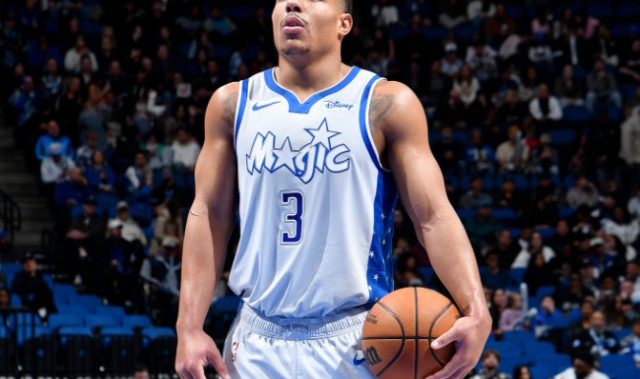 世界杯客户端升级下载-萨格斯15+11+11生涯首次三双 魔术20分大胜交锋9连胜篮网