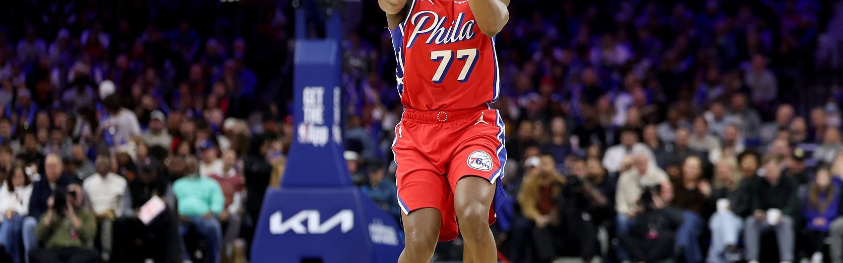 世界杯官方客户端下载-好苗子！76人探花埃奇库姆21中10得25分7板 活力十足有2断1盖帽